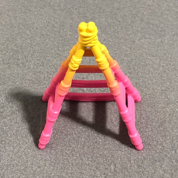 Gabby's Purrfect Dollhouse Playset Replacement Parts Tent 2 Figures - Picture 8 of 9